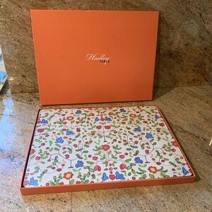 Rare 4 HADLEY Placemats Tapet kotori Cork Back Boxed Set Blu Bird Floral Print